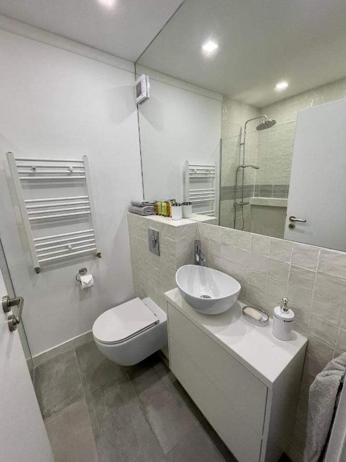 Cozy 1 Bedroom Apartment Oradea Luaran gambar